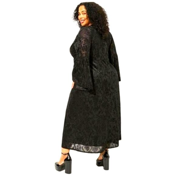 TORRID Black Sexy Lace Burnout Velvet Bell Sleeve MAXI Dress Plus Size 2X - Picture 7 of 16